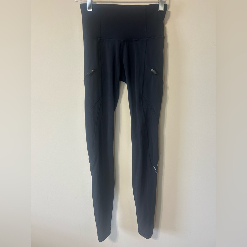 Lululemon Women's 2 Black Luxtreme Zip Pocket Compression Activewear Leggings